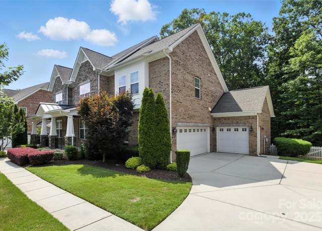 Property at 4708 Pearmain Dr, Waxhaw, NC 28173, 5 beds, 5 baths