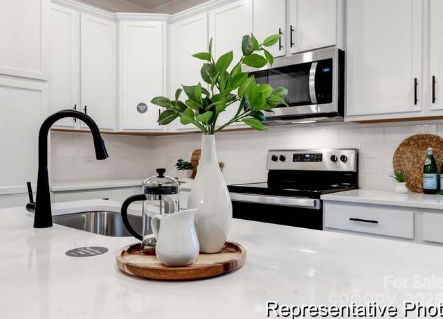 Property at 10339 Lakeshore Dr #85, Lancaster, SC 29720, 3 beds, 2.5 baths
