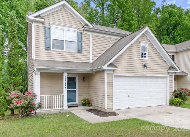 Property at 9437 Macquarie Ln, Charlotte, NC 28227, 3 beds, 2.5 baths