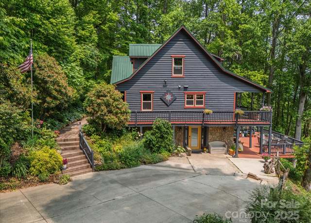 Property at 2981 Heath Peak Rd, Waynesville, NC 28785, 2 beds, 4 baths
