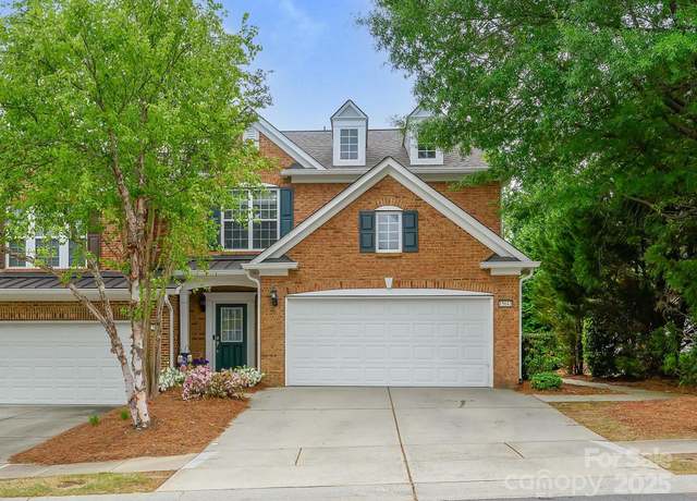 Property at 15643 Canmore St, Charlotte, NC 28277, 3 beds, 2.5 baths