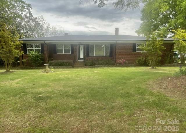 Property at 1620 Moss Springs Rd, Albemarle, NC 28001, 3 beds, 1 bath