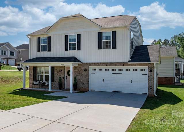Property at 1925 Maius Dr #30, Conover, NC 28613, 4 beds, 2.5 baths