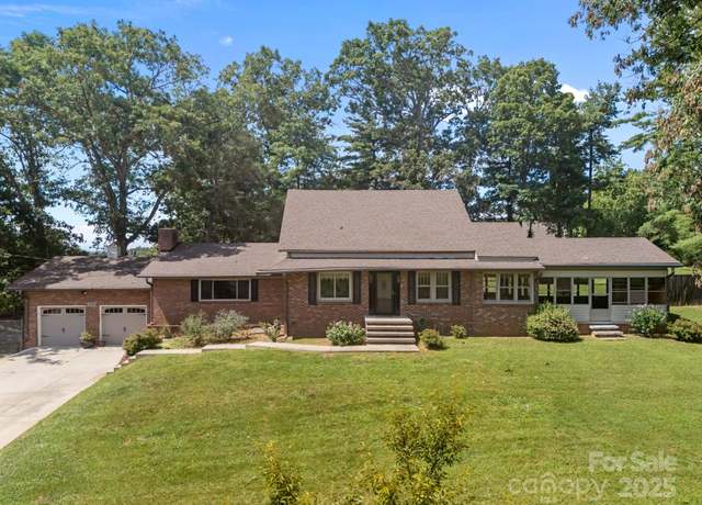 Property at 213 Monticello Rd, Weaverville, NC 28787, 3 beds, 3 baths