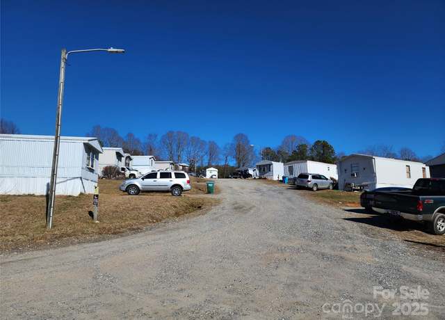 Property at 22 Becky Ln, Fairview, NC 28730