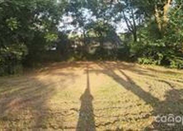 Property at 819 Seldon Dr, Charlotte, NC 28216