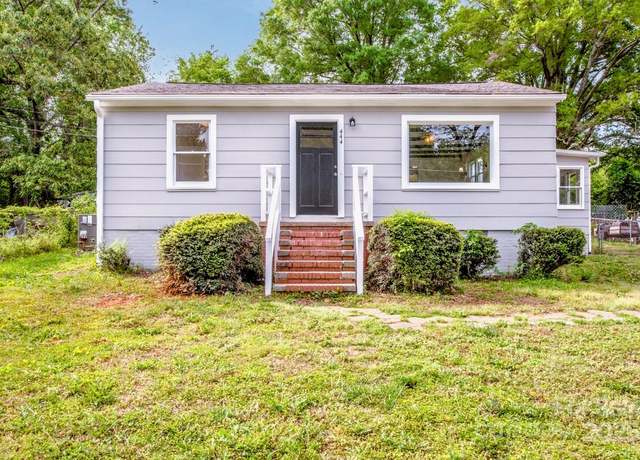 Property at 444 Oakwood Ave, Mooresville, NC 28115, 4 beds, 2 baths