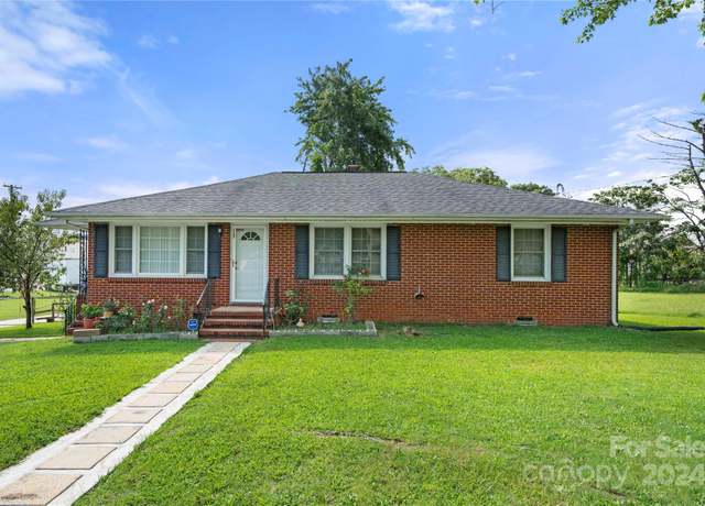 Property at 117 Bolding St, Gastonia, NC 28052, 3 beds, 1 bath