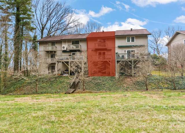 Property at 125 Winchester Dr, Waynesville, NC 28785, 2 beds, 3 baths