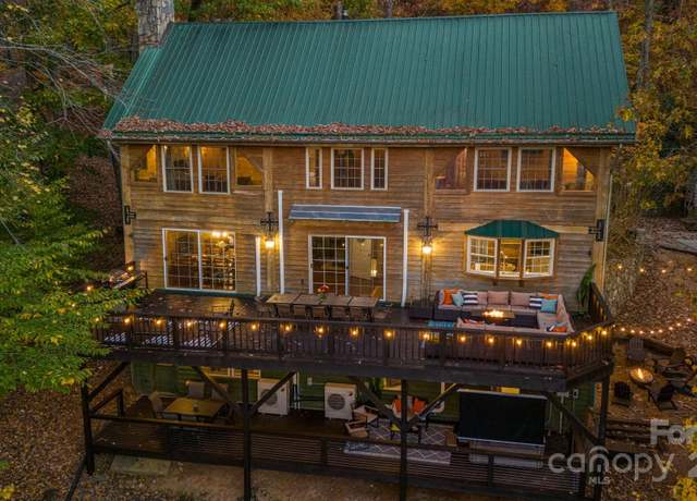 Property at 185 Blossom Rdg, Leicester, NC 28748, 5 beds, 3 baths