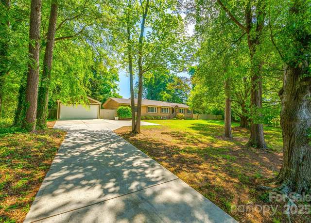 Property at 1154 Doby Ct, Fort Mill, SC 29715, 3 beds, 2.5 baths
