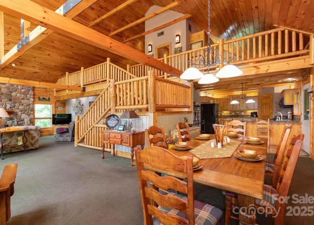 Property at 321 Tsalagi Trl Unit A-18, Maggie Valley, NC 28751, 2 beds, 3 baths