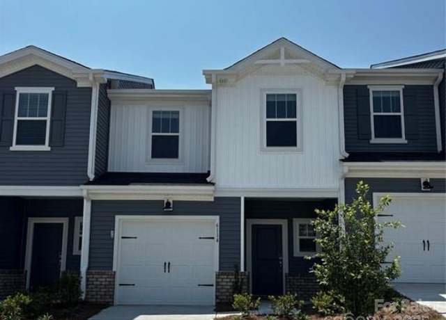 Property at 6114 Starview Ter, Charlotte, NC 28216, 3 beds, 2.5 baths