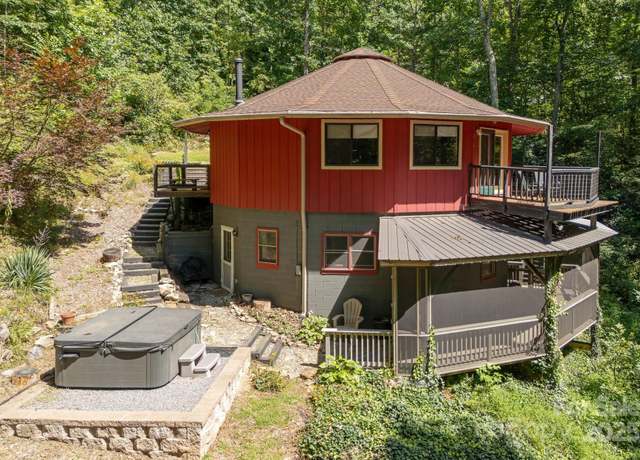 Property at 78 Bryant Rd, Swannanoa, NC 28778, 3 beds, 2 baths