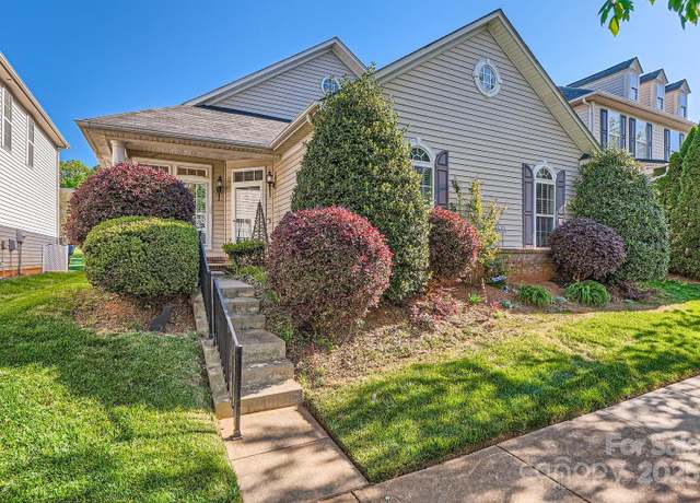 Property at 3939 Archer Notch Ln, Huntersville, NC 28078, 4 beds, 3 baths