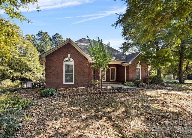 Property at 4823 Morris Glen Dr, Concord, NC 28027, 3 beds, 2 baths