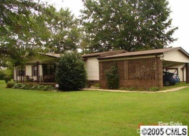 Property at 634 Lippard Farm Rd, Statesville, NC 28625, 3 beds, 2 baths