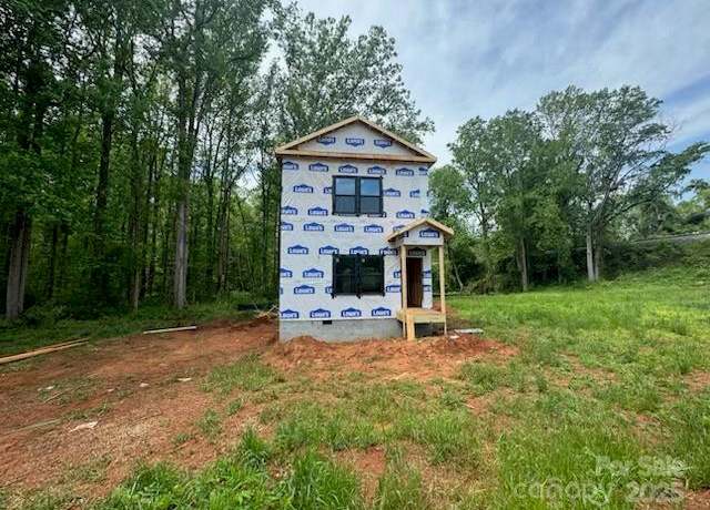 Property at 1000 Castlewood Dr, Shelby, NC 28150, 2 beds, 2.5 baths