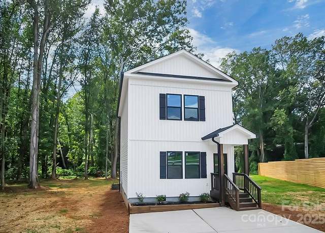 Property at 1000 Castlewood Dr, Shelby, NC 28150, 2 beds, 2.5 baths