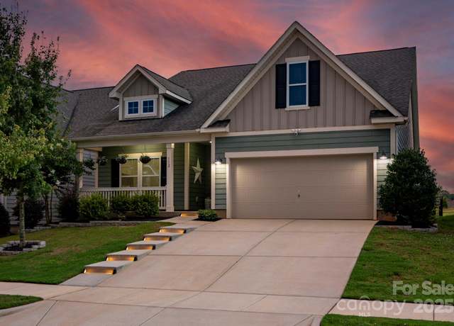 Property at 112 Jana Dr, Statesville, NC 28677, 3 beds, 2 baths