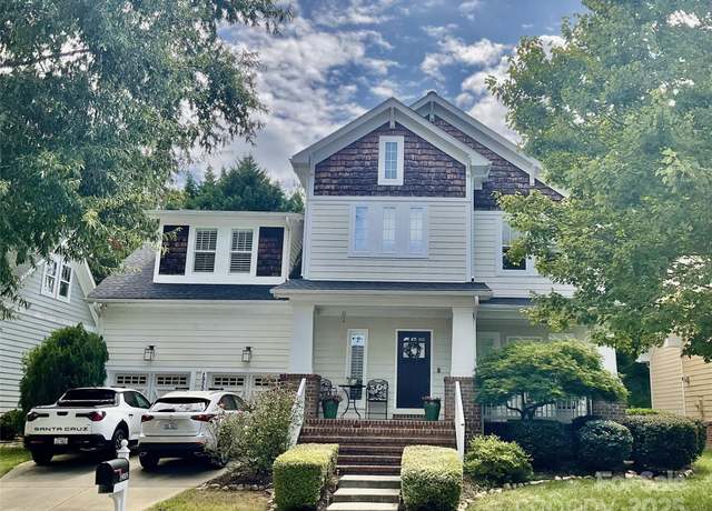 Property at 19005 Northport Dr, Cornelius, NC 28031, 4 beds, 3.5 baths