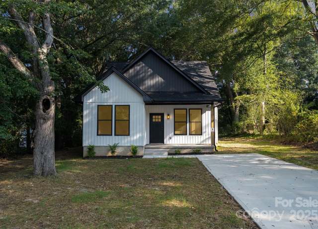 Property at 1210 W Mauney Ave, Gastonia, NC 28052, 3 beds, 2 baths
