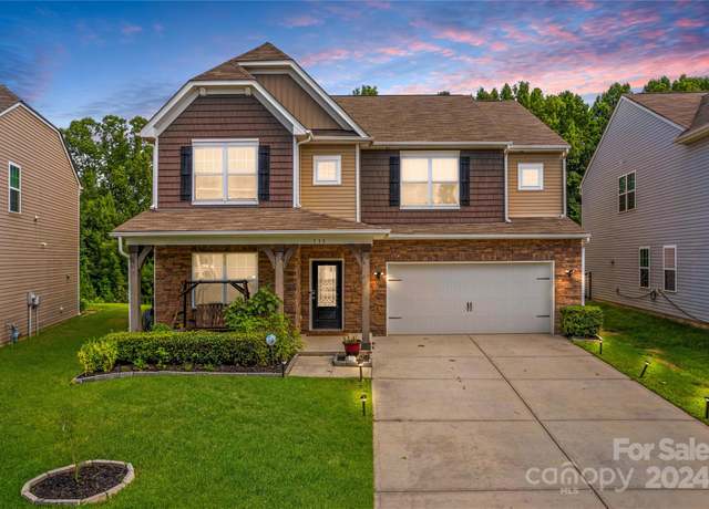 Property at 133 Lassen Ln, Mooresville, NC 28117, 5 beds, 4.5 baths