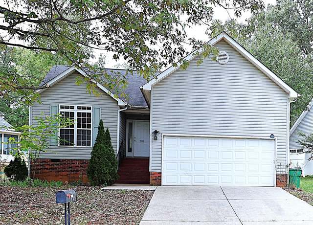 Property at 5115 Rosemede Dr, Charlotte, NC 28227, 3 beds, 2 baths