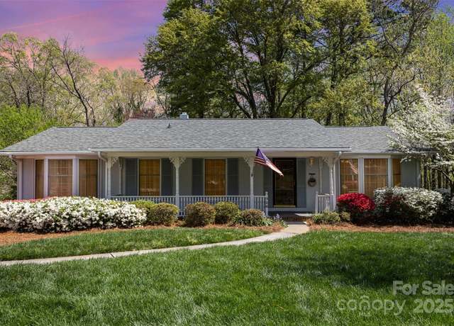 Property at 726 Grandview Dr NE, Concord, NC 28025, 3 beds, 3 baths