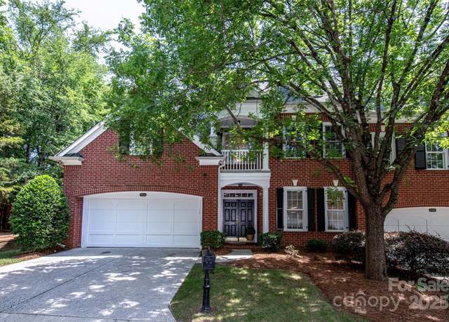 Property at 7554 Bluestar Ln, Charlotte, NC 28226, 3 beds, 2.5 baths