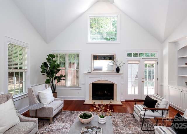 Property at 7554 Bluestar Ln, Charlotte, NC 28226, 3 beds, 2.5 baths