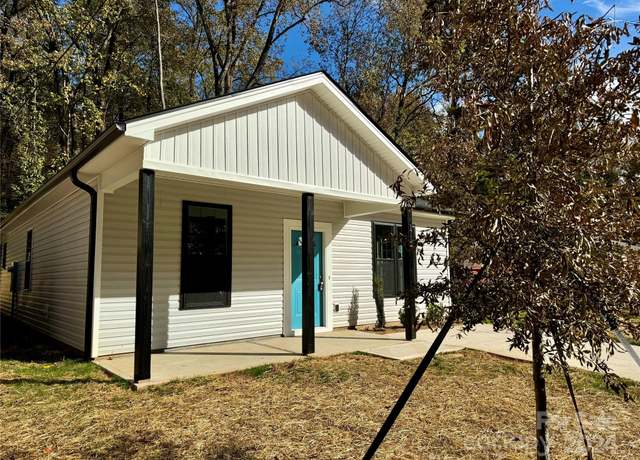 Property at 1712 Mcdonald St, Charlotte, NC 28216, 3 beds, 2 baths