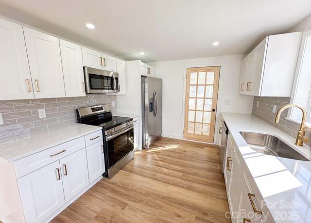 Property at 1003 W 4th Ave, Gastonia, NC 28052, 4 beds, 2 baths