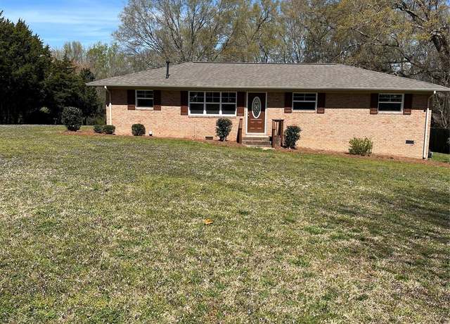 Property at 736 Lawndale Cir, Fort Lawn, SC 29714, 3 beds, 2 baths