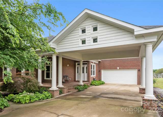 Property at 6218 Indian Trail Fairview Rd, Indian Trail, NC 28079, 3 beds, 3 baths
