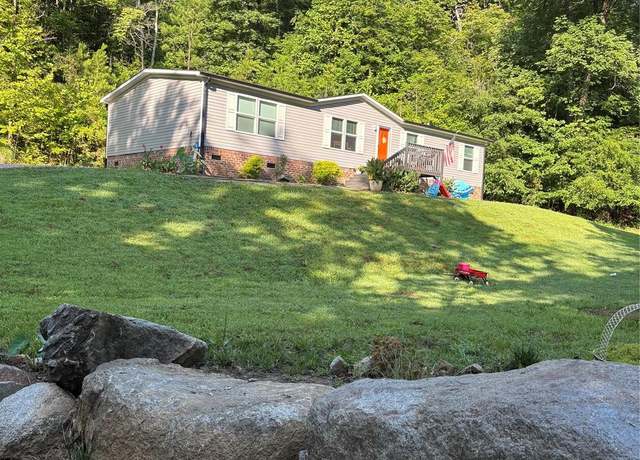 Property at 2877 Shannon St, Sharon, SC 29742, 3 beds, 2 baths