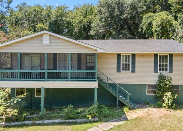 Property at 3013 Birchfield Ln, Gastonia, NC 28056, 3 beds, 2 baths