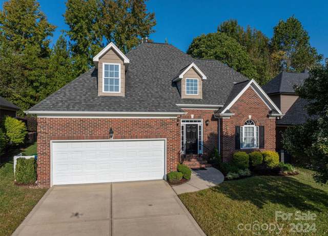 Property at 4006 St. Andrews Ct #4, Cramerton, NC 28032, 4 beds, 2.5 baths