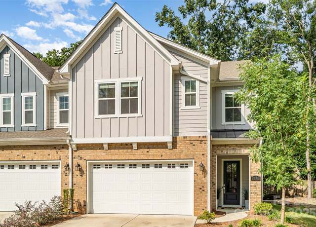 Property at 5025 Catterick Ct, Charlotte, NC 28226, 3 beds, 2.5 baths