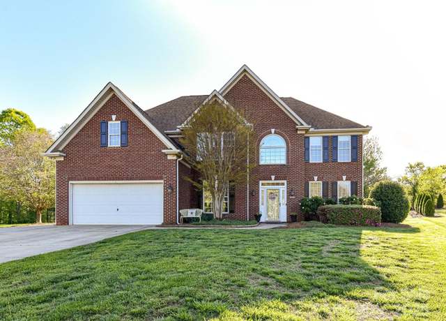 Property at 9427 Bethesda Ct, Matthews, NC 28104, 4 beds, 2.5 baths