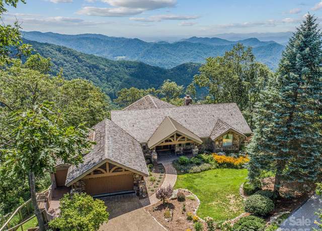 Property at 218 Slickrock Rd, Burnsville, NC 28714, 4 beds, 4.5 baths