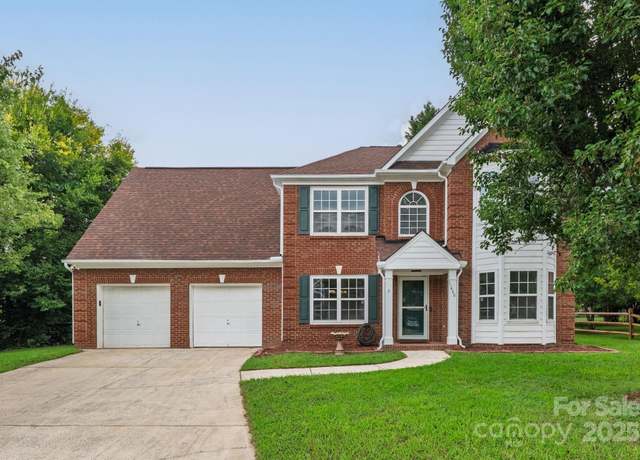 Property at 11440 Laurel View Dr, Charlotte, NC 28273, 4 beds, 2.5 baths