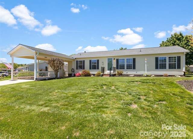 Property at 449 Riverwind Dr, Hendersonville, NC 28739, 2 beds, 2 baths