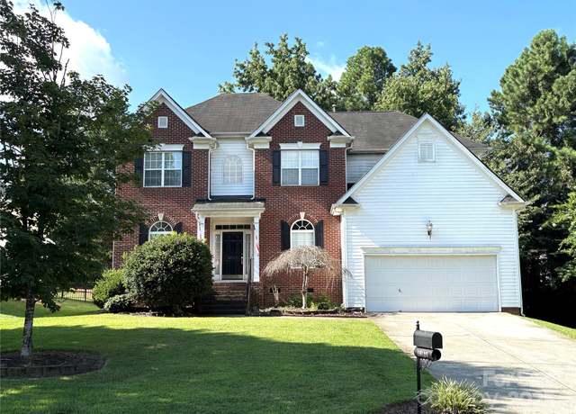 Property at 10527 Kilchurn Ct, Charlotte, NC 28277, 4 beds, 3 baths