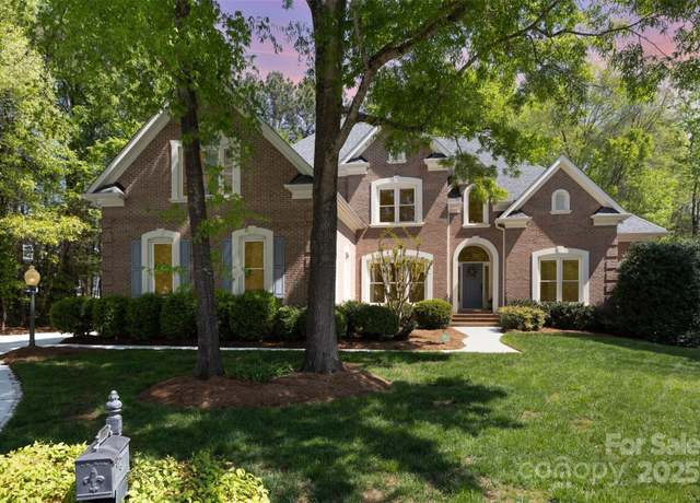 Property at 10602 Country Squire Ct, Matthews, NC 28105, 4 beds, 3.5 baths
