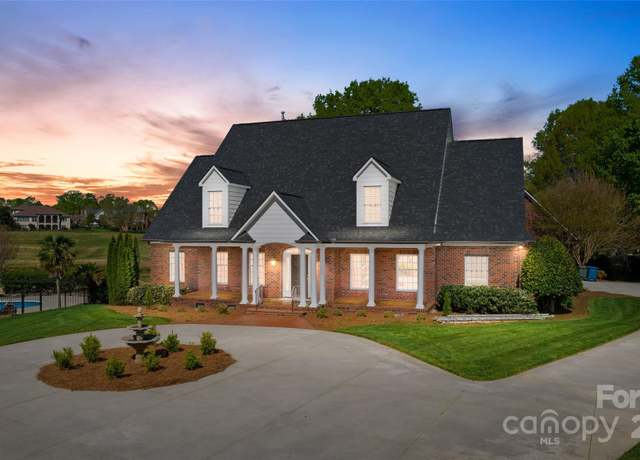 Property at 105 Snead Ct, Salisbury, NC 28144, 3 beds, 3.5 baths
