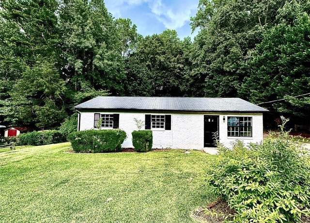 Property at 128 Armstrong Ln, Gastonia, NC 28056, 3 beds, 2 baths