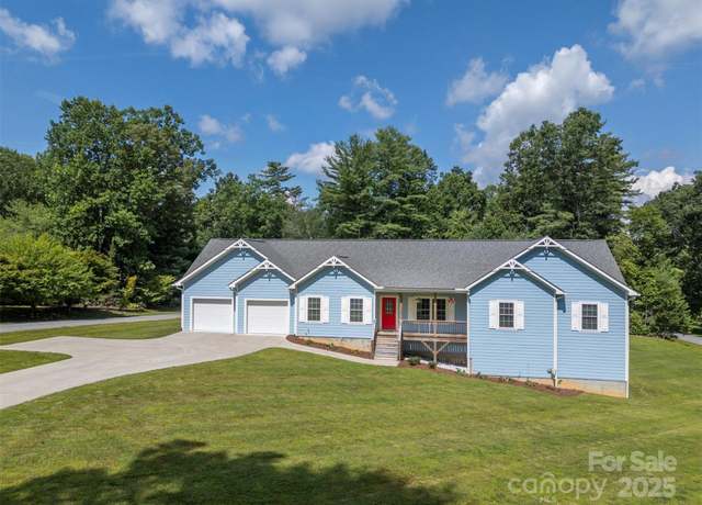 Property at 321 Benjamins Way #48, Hendersonville, NC 28792, 3 beds, 2 baths