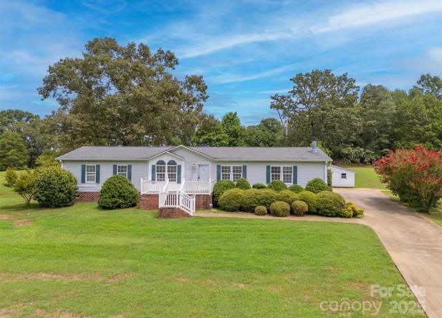 Property at 198 Twin Creeks Rd, Mooresboro, NC 28114, 3 beds, 2 baths