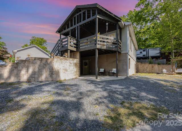Property at 120 N Cardinal Dr N, New London, NC 28127, 4 beds, 2 baths